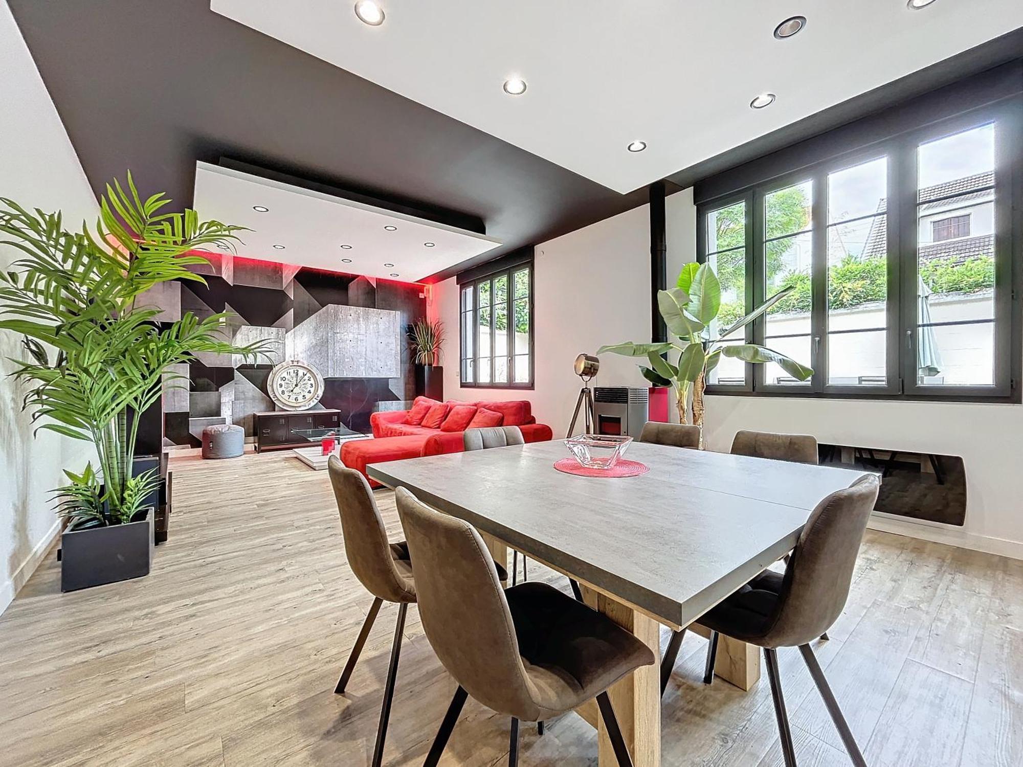 Loft Terrasse Avec Proche Centre Historique Apartment Montlucon