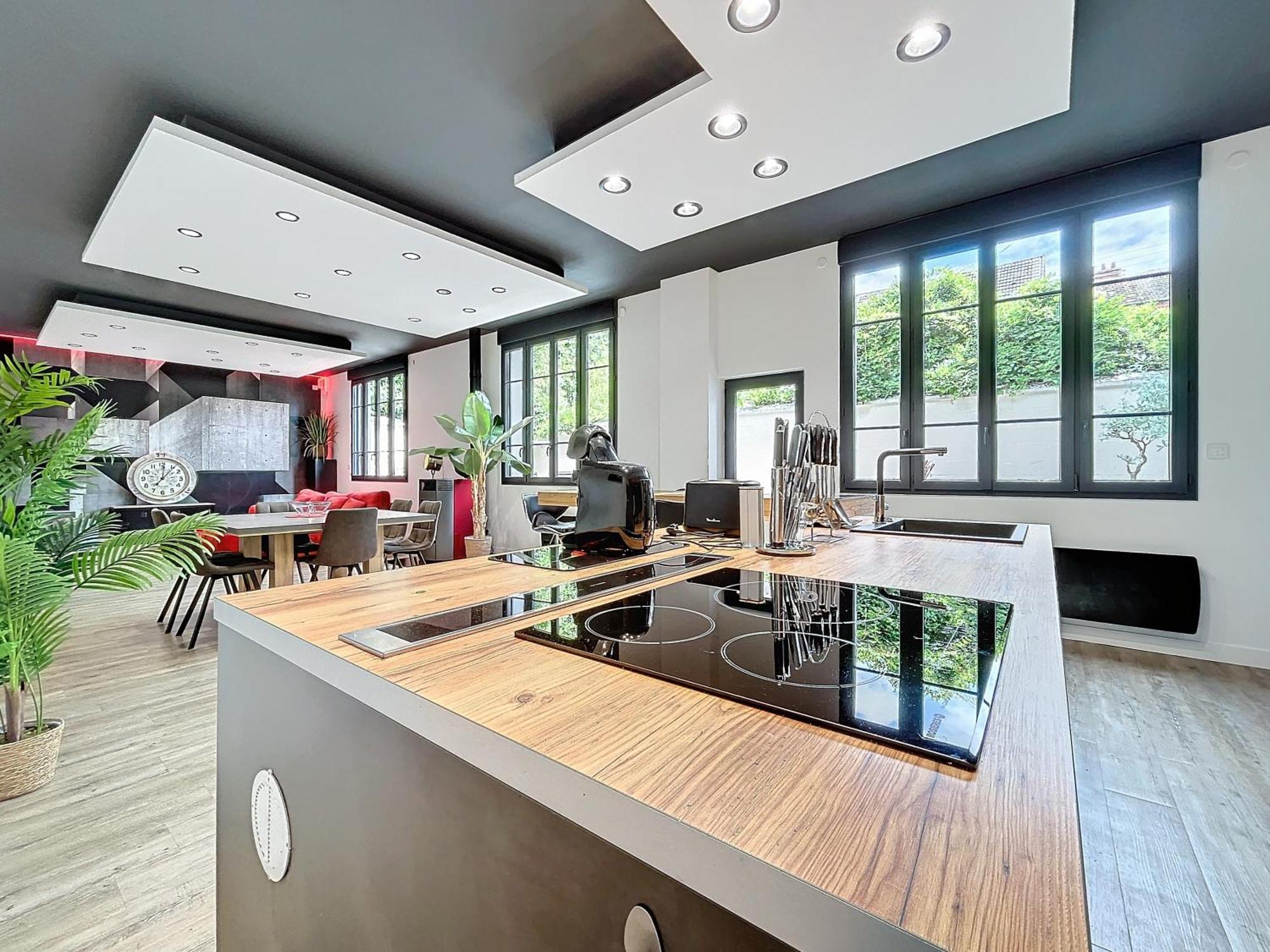 Apartment Loft Terrasse Avec Proche Centre Historique Montlucon