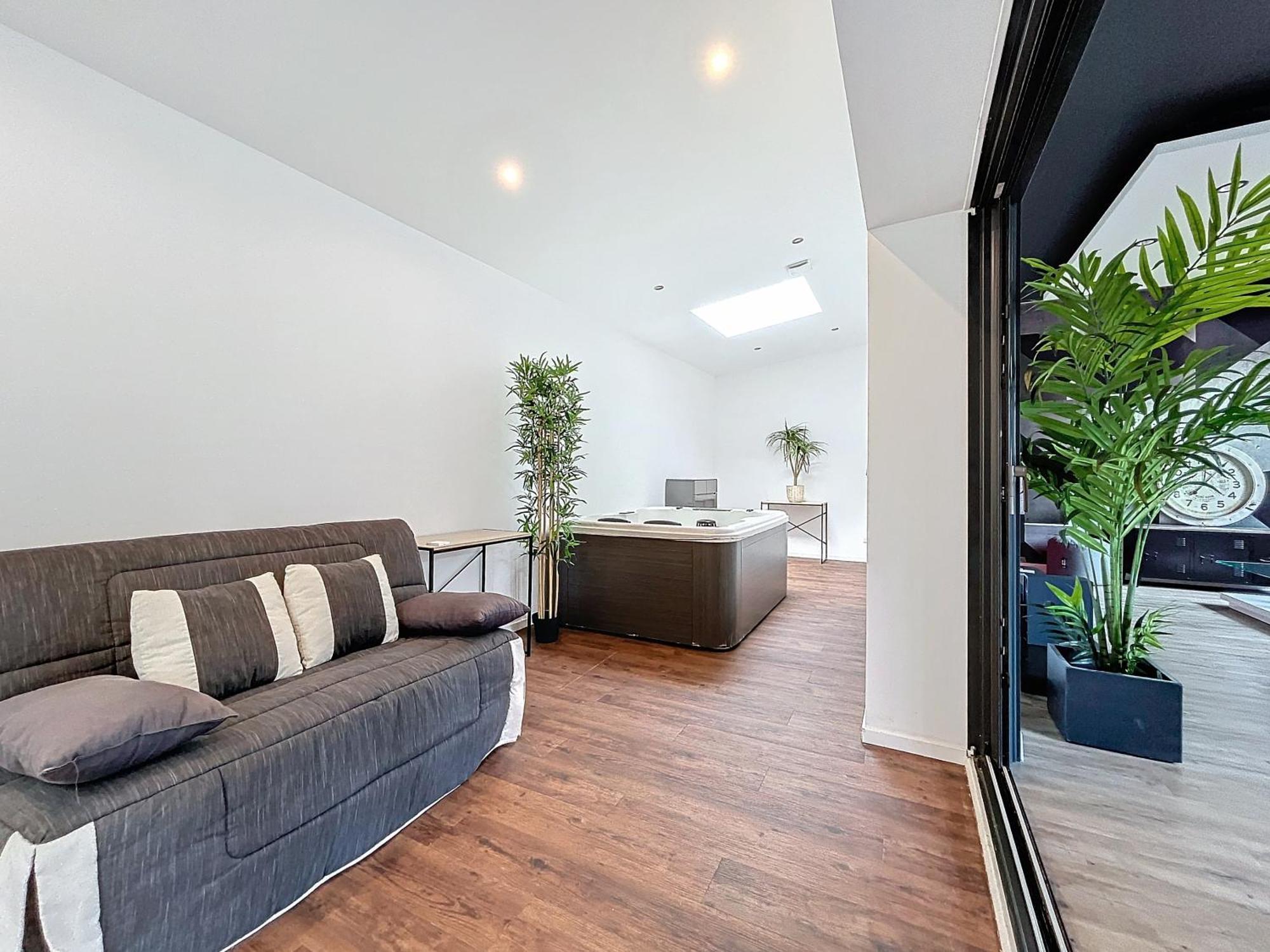 Loft Terrasse Avec Proche Centre Historique Montlucon