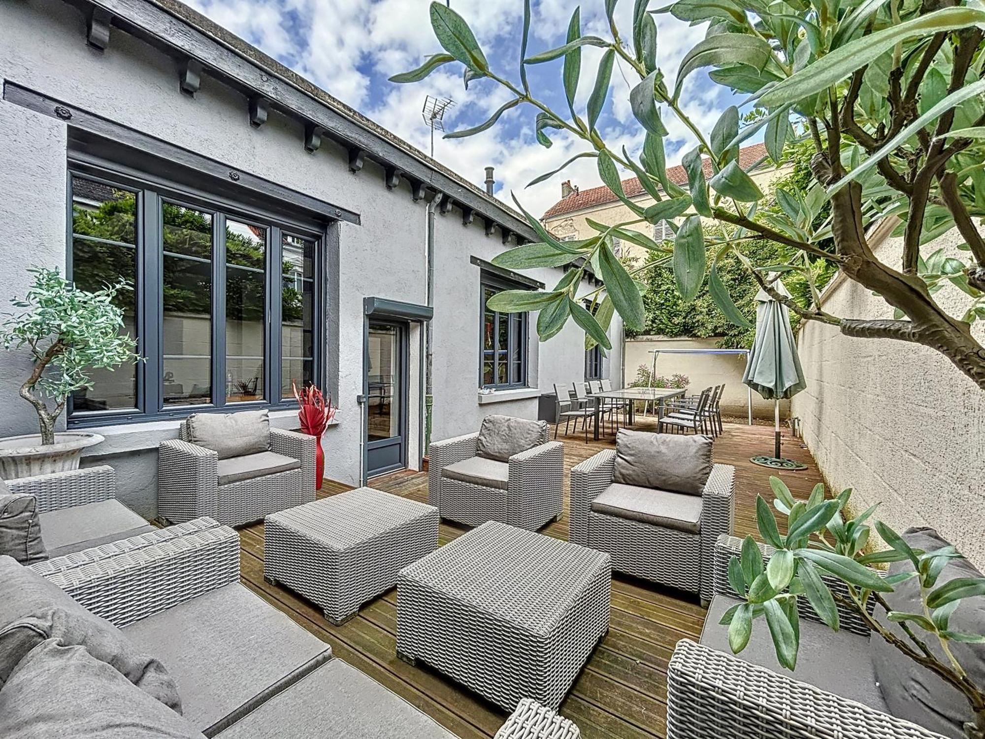 Loft Terrasse Avec Proche Centre Historique Montlucon